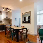 Old Style Fully Renewed And Spacious 3-bed Lisboa