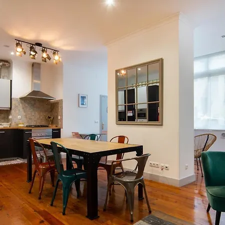 Apartman Old Style Fully Renewed And Spacious 3-bed Lisboa