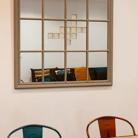 Old Style Fully Renewed And Spacious 3-bed Apartment Lisbon