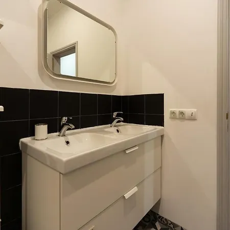 Apartamento Old Style Fully Renewed And Spacious 3-bed *