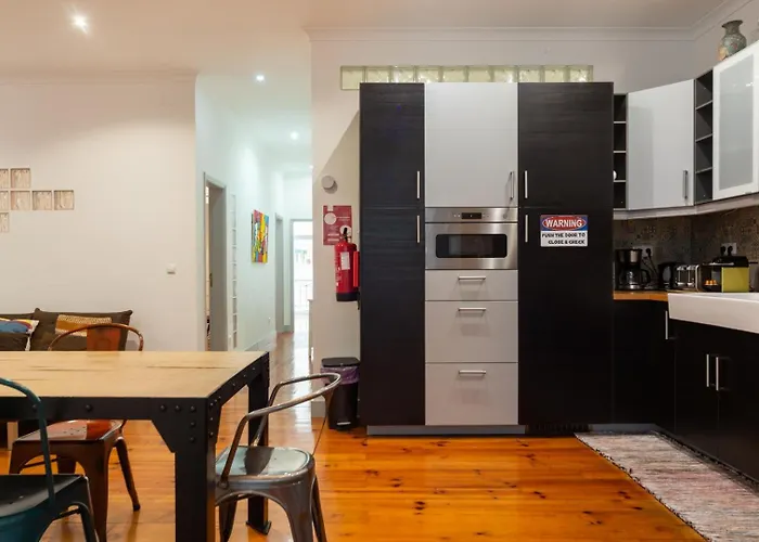 Old Style Fully Renewed And Spacious 3-bed Appartement *