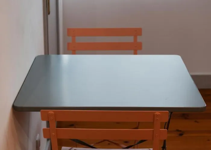 Old Style Fully Renewed And Spacious 3-bed Lissabon