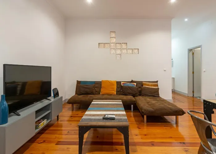 Appartement Old Style Fully Renewed And Spacious 3-bed Lissabon