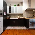 Old Style Fully Renewed And Spacious 3-bed 公寓 Lisboa