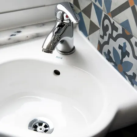 Old Style Fully Renewed And Spacious 3-bed