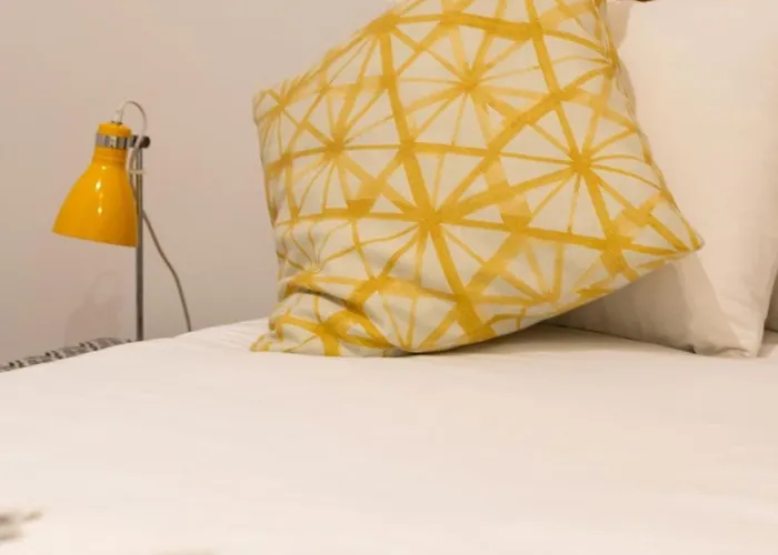 Old Style Fully Renewed And Spacious 3-bed Apartament